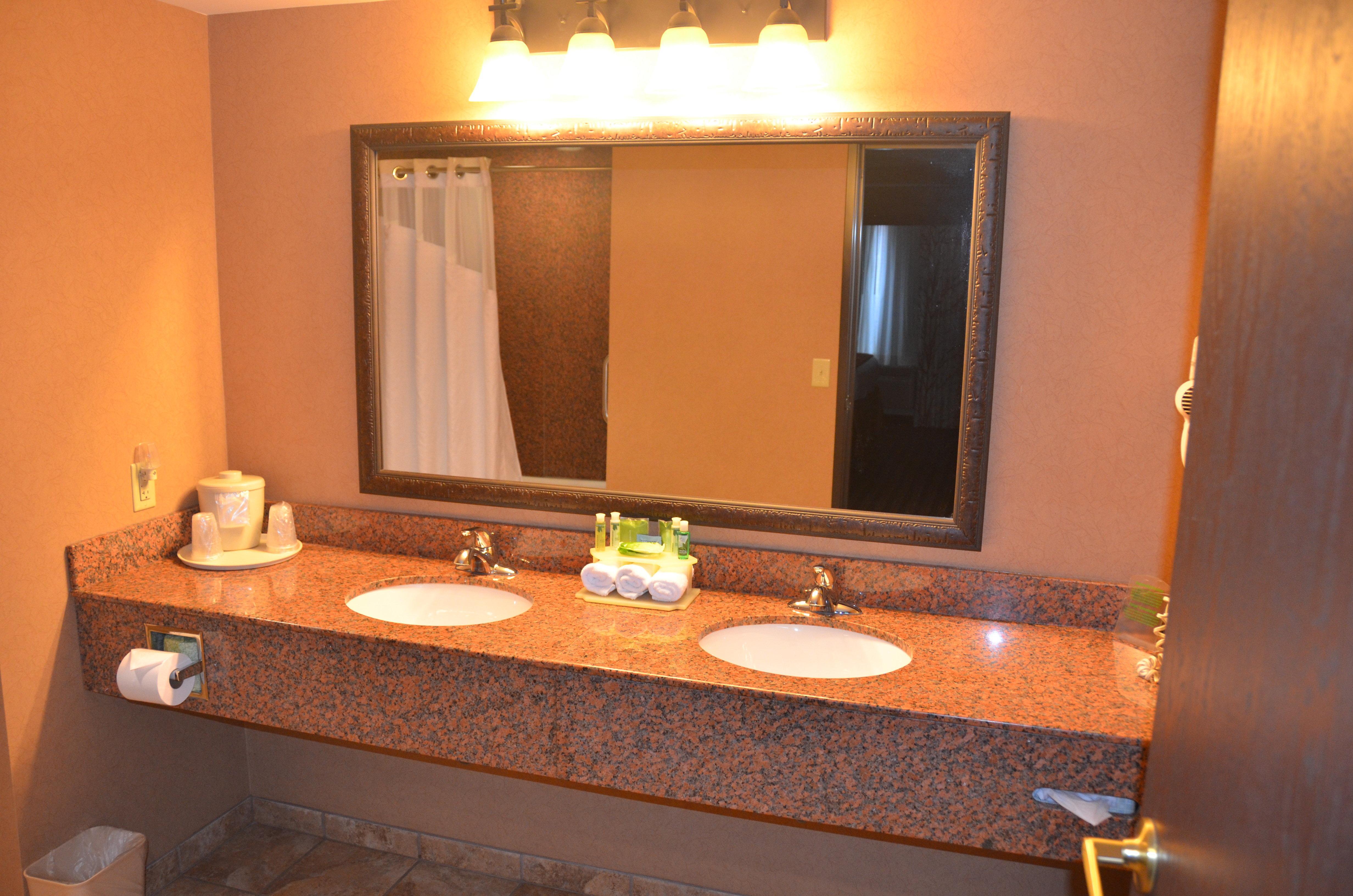 Holiday Inn Express & Suites Donegal By Ihg Bagian luar foto