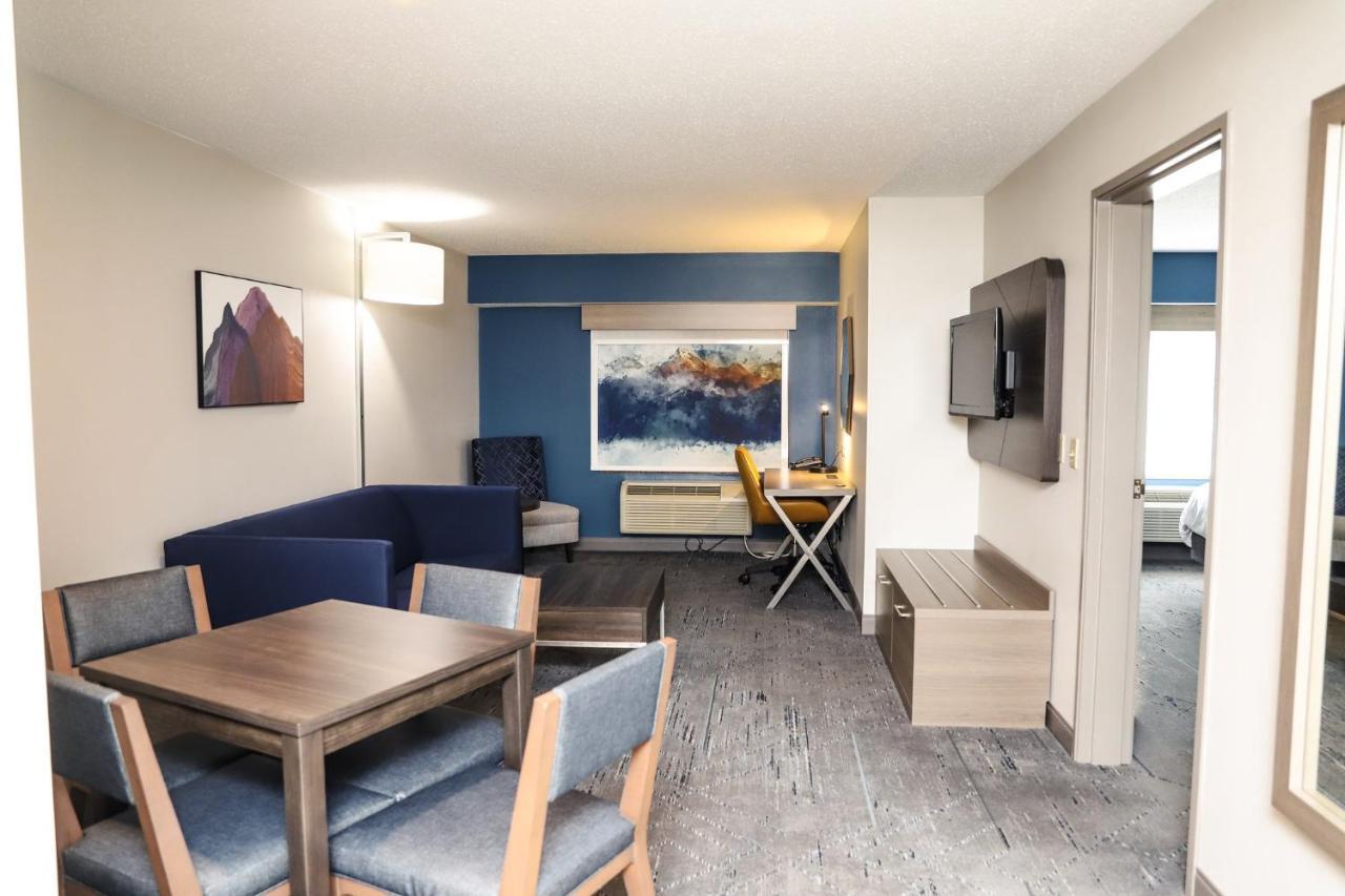 Holiday Inn Express & Suites Donegal By Ihg Bagian luar foto
