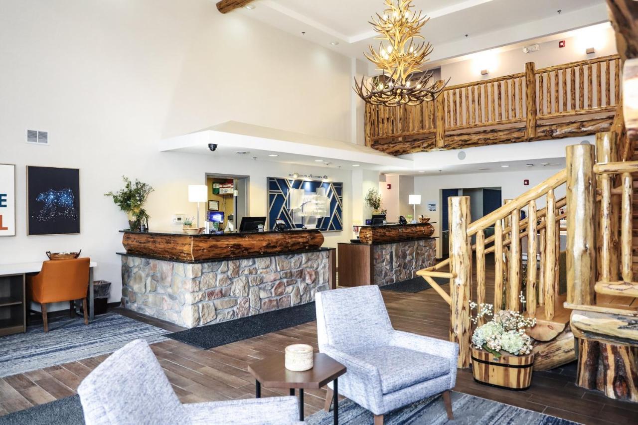 Holiday Inn Express & Suites Donegal By Ihg Bagian luar foto