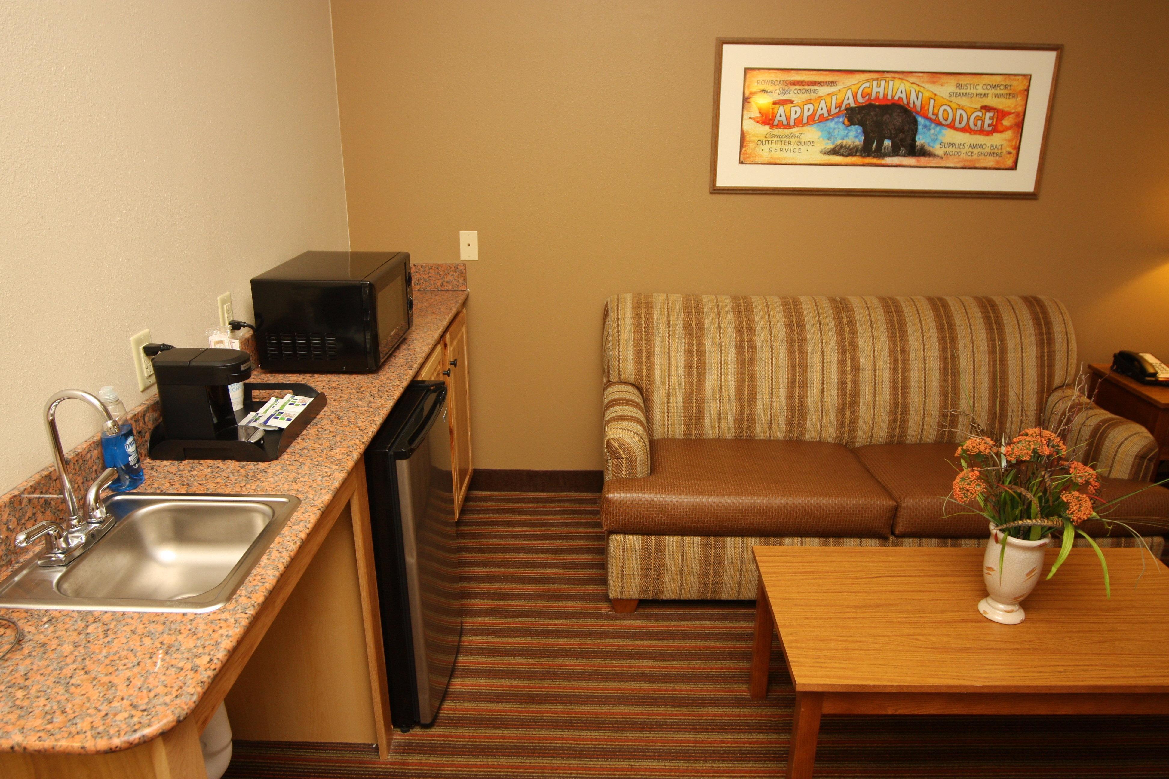 Holiday Inn Express & Suites Donegal By Ihg Bagian luar foto